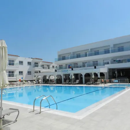 Evabelle Napa Apartmanhotel Ajía Nápa
