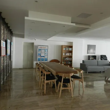 Evabelle Napa 3* איה נאפה