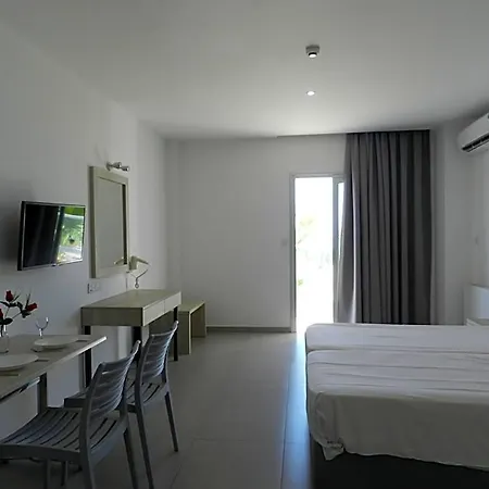 Evabelle Napa Apartmanhotel Ajía Nápa